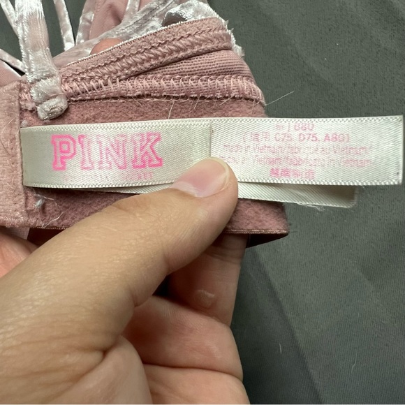 🌴Women’s PINK Victoria’s Secret Unlined Velvet Bralette - Picture 7 of 10
